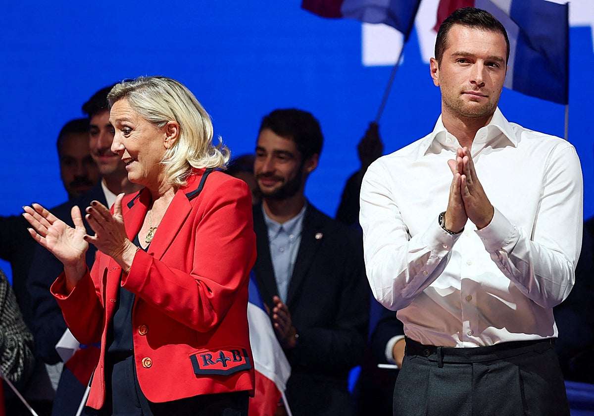 Los líderes de Agrupación Nacional, Marine Le Pen y Jordan Bardella