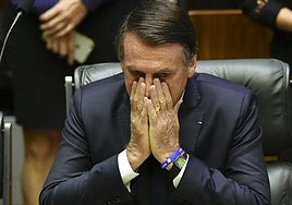 El Supremo declara firme la sentencia de Bolsonaro, que comienza a cumplir su pena en la sede de la Policía en Brasilia