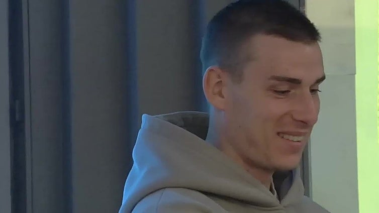 San Nicolás y el portero madridista Lunin reparten regalos a 200 niños ucranianos refugiados