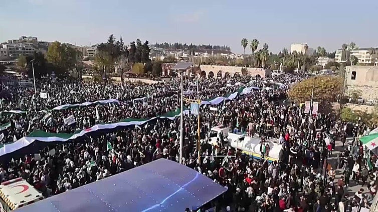 Sirios celebran el primer año sin Al Asad