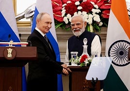 Putin aprovecha la visita a la India para romper su aislamiento y aumentar las ventas rusas de petróleo y armas