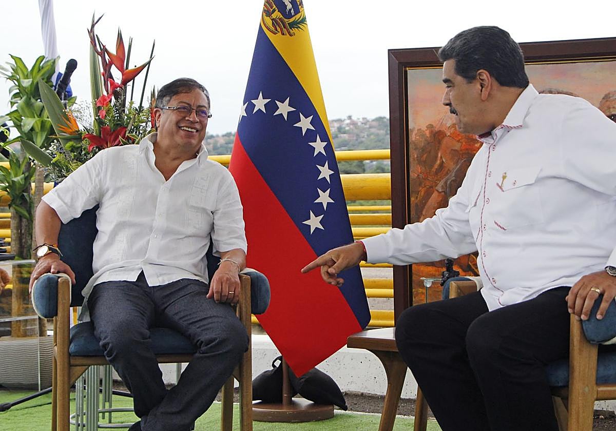 Maduro con el presidente colombiano, Gustavo Petro, durante una reunión en el estado de Táchira (Venezuela)