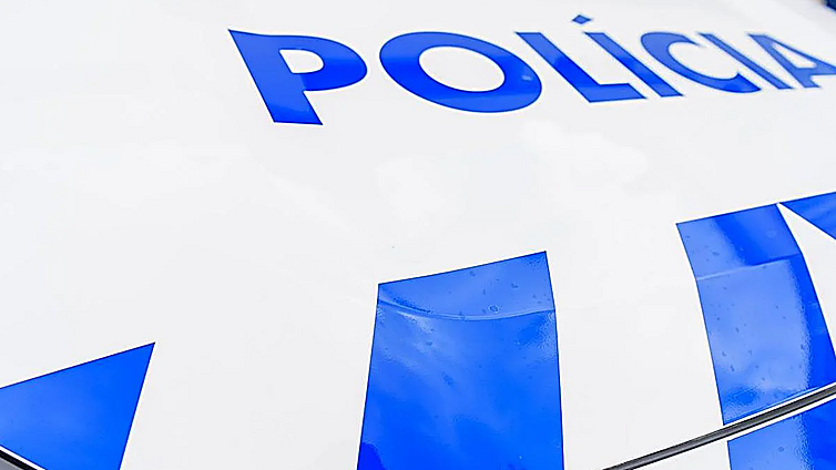 Graban el asalto frustrado a una joyería en un centro comercial en Lisboa