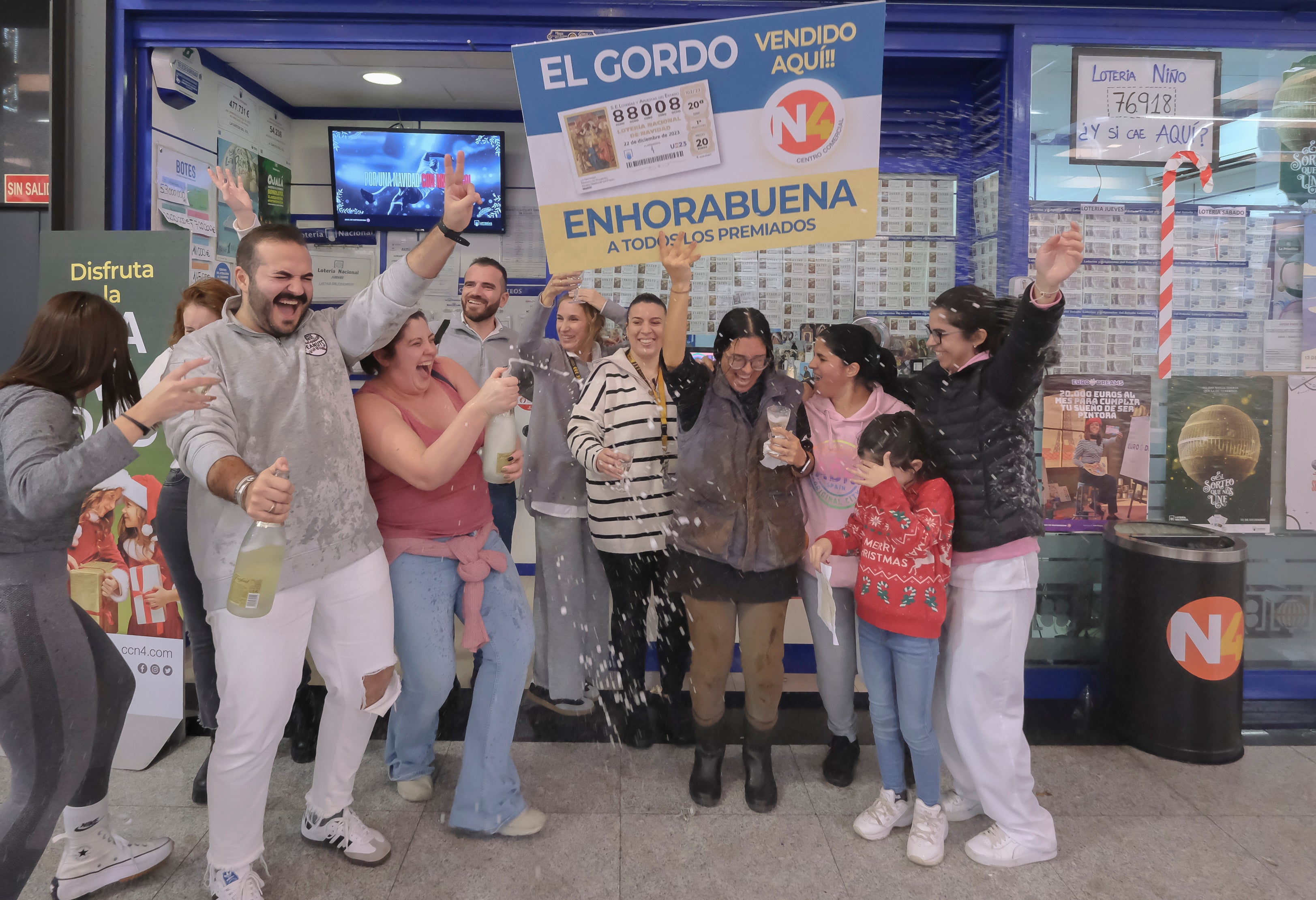 Los españoles ya saben en qué se gastarán el premio si les toca el Gordo de la Lotería