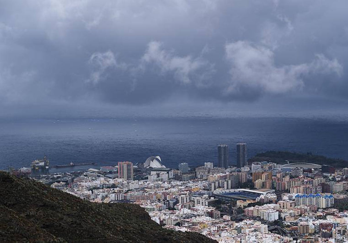 Paso de la borrasca Óscar por Santa Cruz de Tenerife