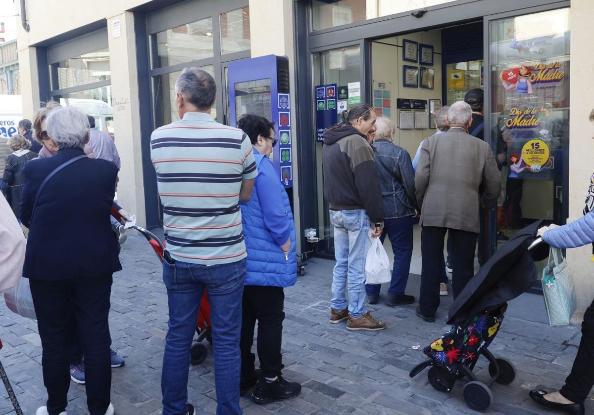 Lista oficial de premios del Sorteo Extraordinario de Vacaciones de Lotería Nacional 2025