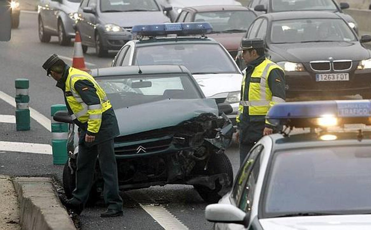 Aplica la regla &#039;mil ciento dos&#039; ante una frenada sorpresa