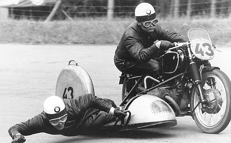 Side, el otro lado de la moto