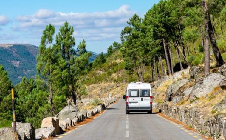 Los castillos más singulares a los que llegar este verano en autocaravana