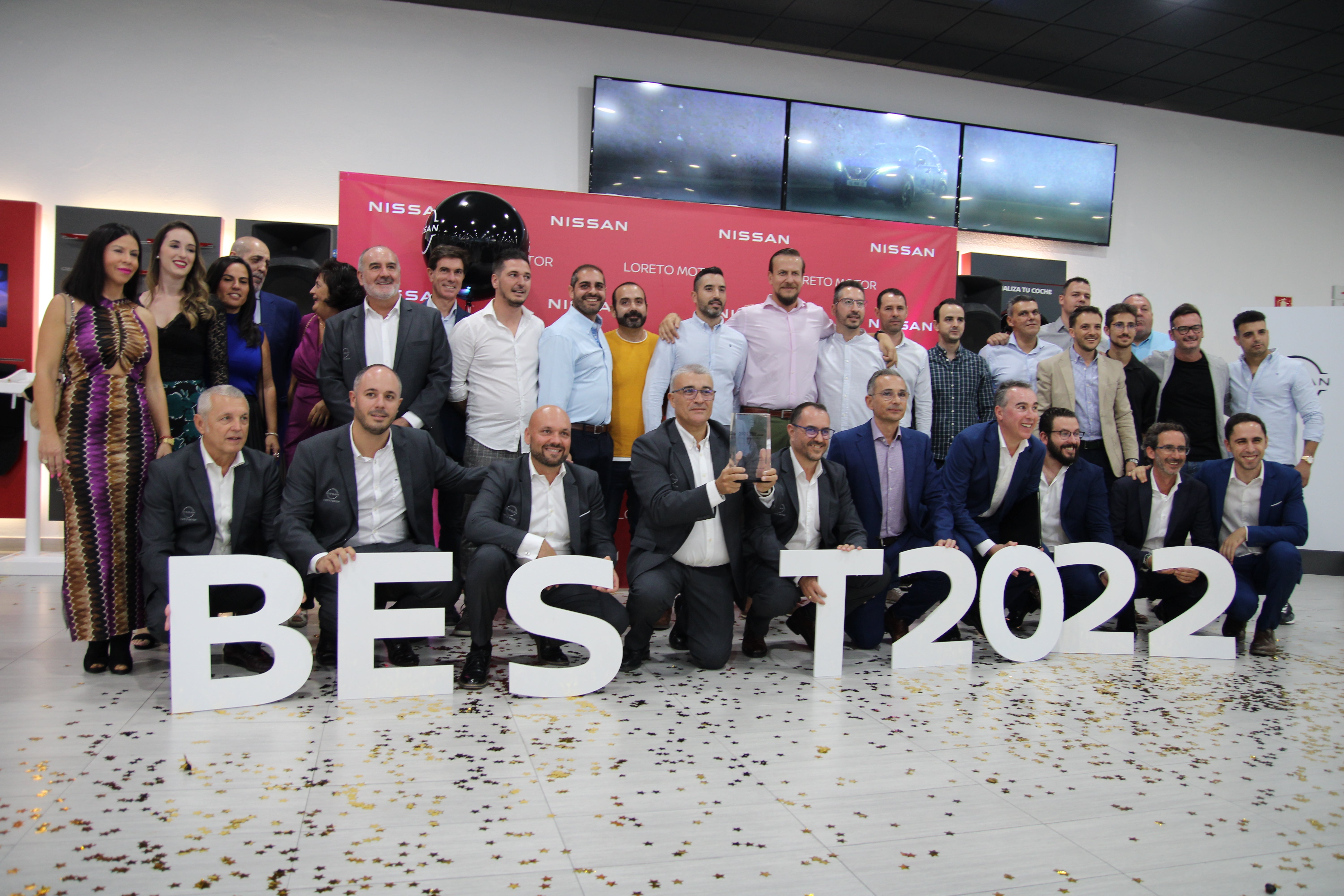 Loreto Motor, concesionario oficial Nissan en la ciudad ha sido galardonado con el galardón que acredita a esta concesión como ganadora del premio Nissan Global Award 2022