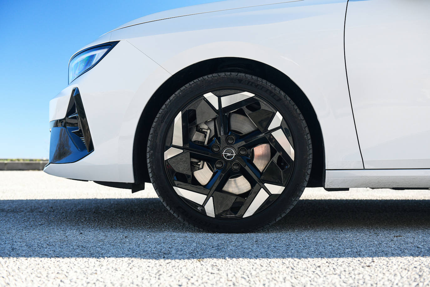 Los característicos resaltes GSe confieren ahora a los dos modelos superiores aún más nitidez y un aspecto único en todos los aspectos.