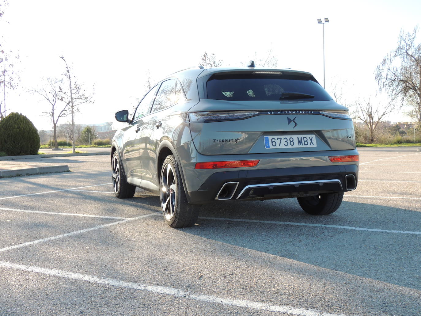 Une eficiencia con prestaciones: sus emisiones en ciclo combinado de sólo 27 g/Km de CO2 por kilómetro y consumo de combustible homologado en ciclo combinado de 1,2 litros/100 km son compatibles con una aceleración de 0 a 100 km/h en 5,9 segundos. Recorre 1.000 metros con salida en parado en 25,9 segundos.