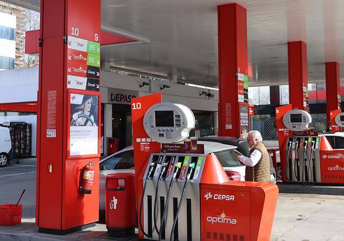 Así está la situación de los descuentos para echar gasolina: a punto de finalizar y sin anuncio de prórroga