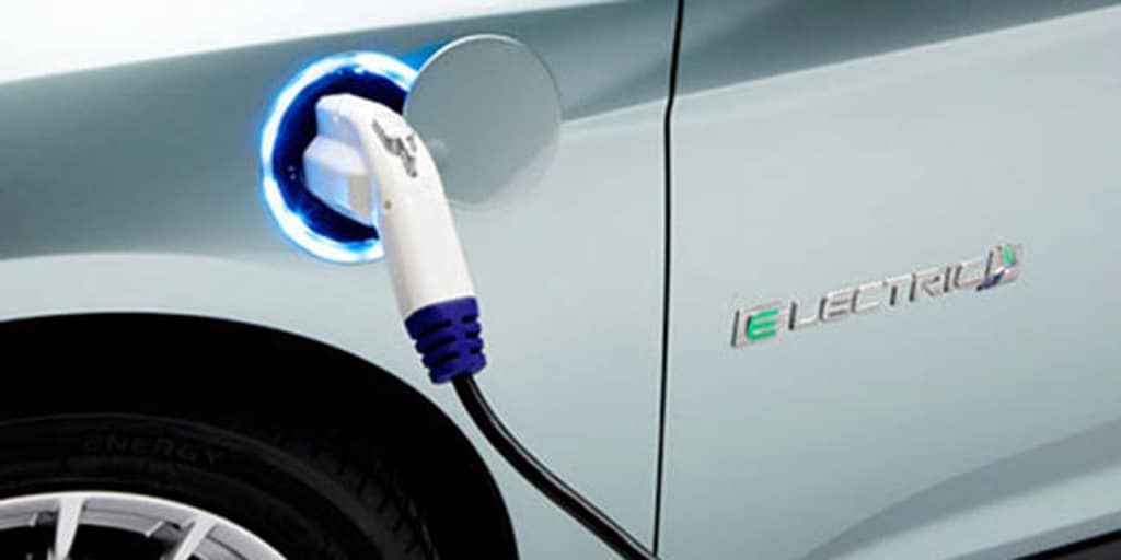 La falta de estaciones de carga frena a la industria de vehículos eléctricos