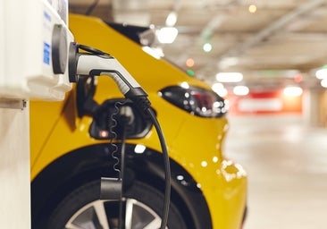 Pasos para instalar un punto de recarga para coches eléctricos en mi garaje