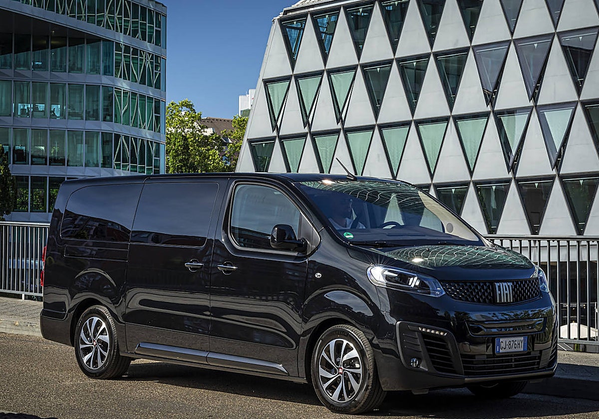 Existe la opción de elegir entre dos capacidades de batería, de 50 y 75 kWh