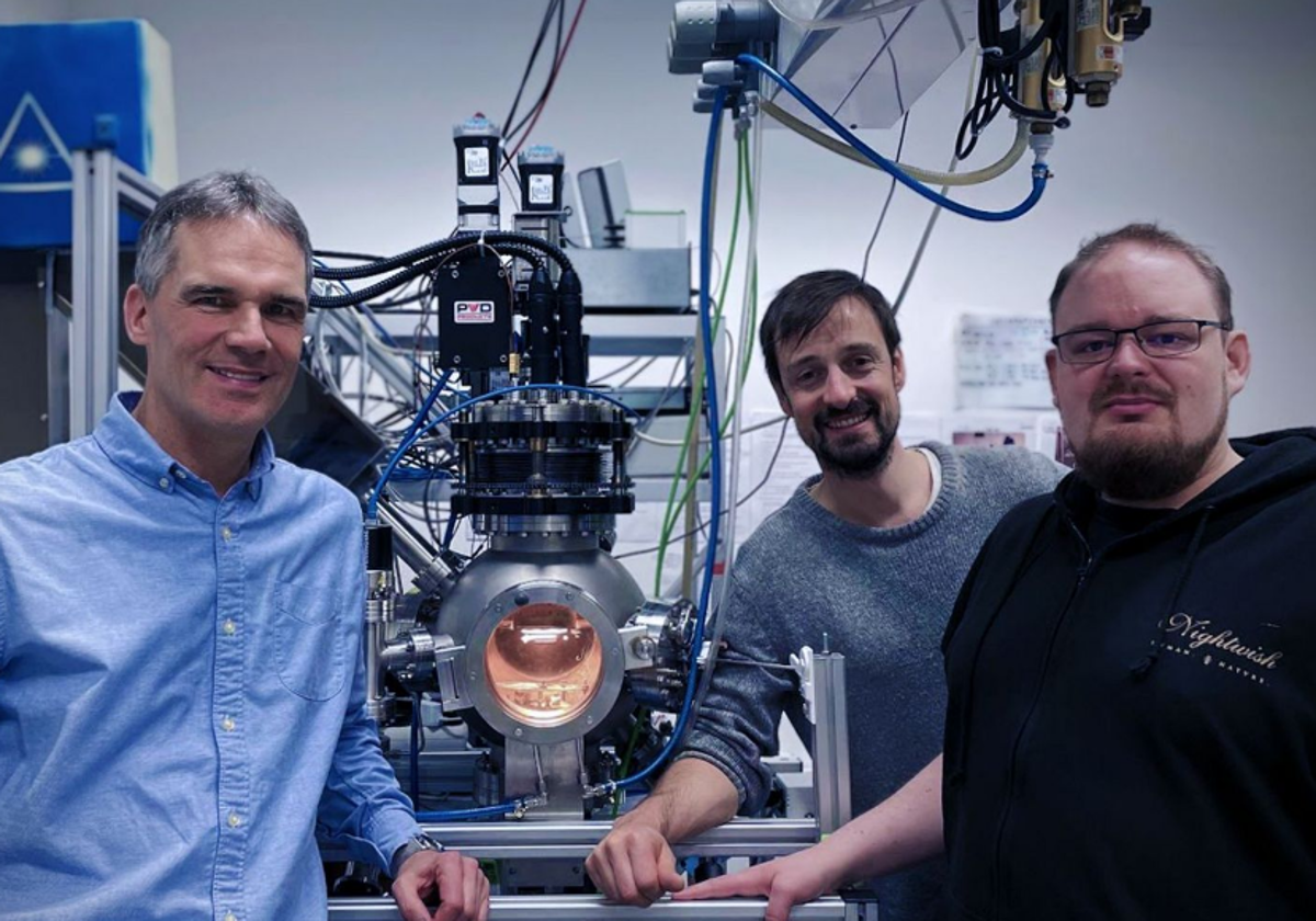Prof. Jürgen Fleig, Tobias Huber, Alexander Schmid (de izquierda a derecha)