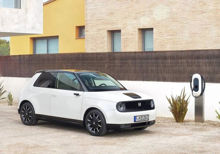 Las principales App que facilitan moverse en coche eléctrico por España