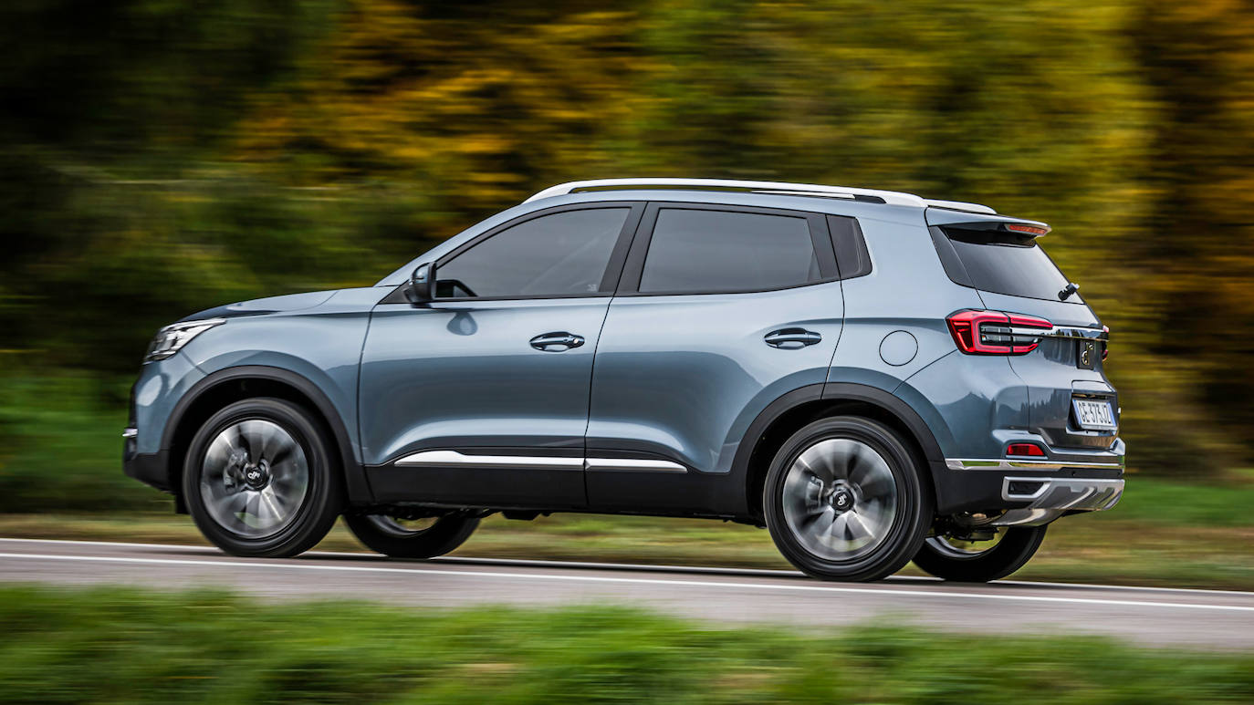 Dr4 (1,403 unidades). 20.349 €. La marca de motos italiana fabrica en China sus coches. Modelos como este SUV compacto que se ofrece con un motor de gasolina de 116 CV y GLP. El consumo va de 7,4 a 9,8 l/100 km, según el tipo de motor.