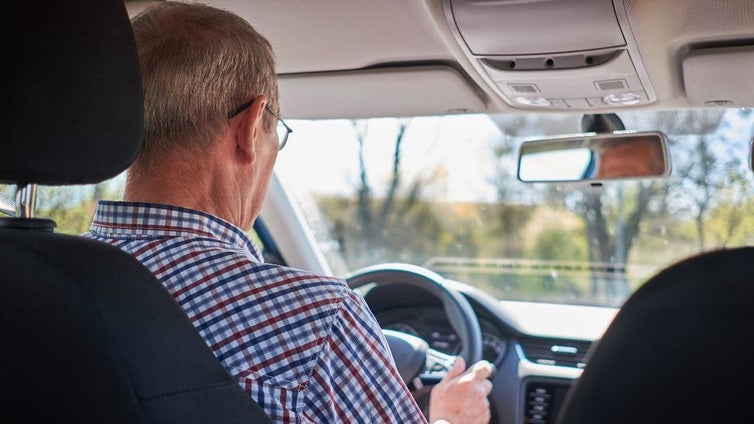 Los accidentes de tráfico graves ponen en duda la edad máxima para conducir