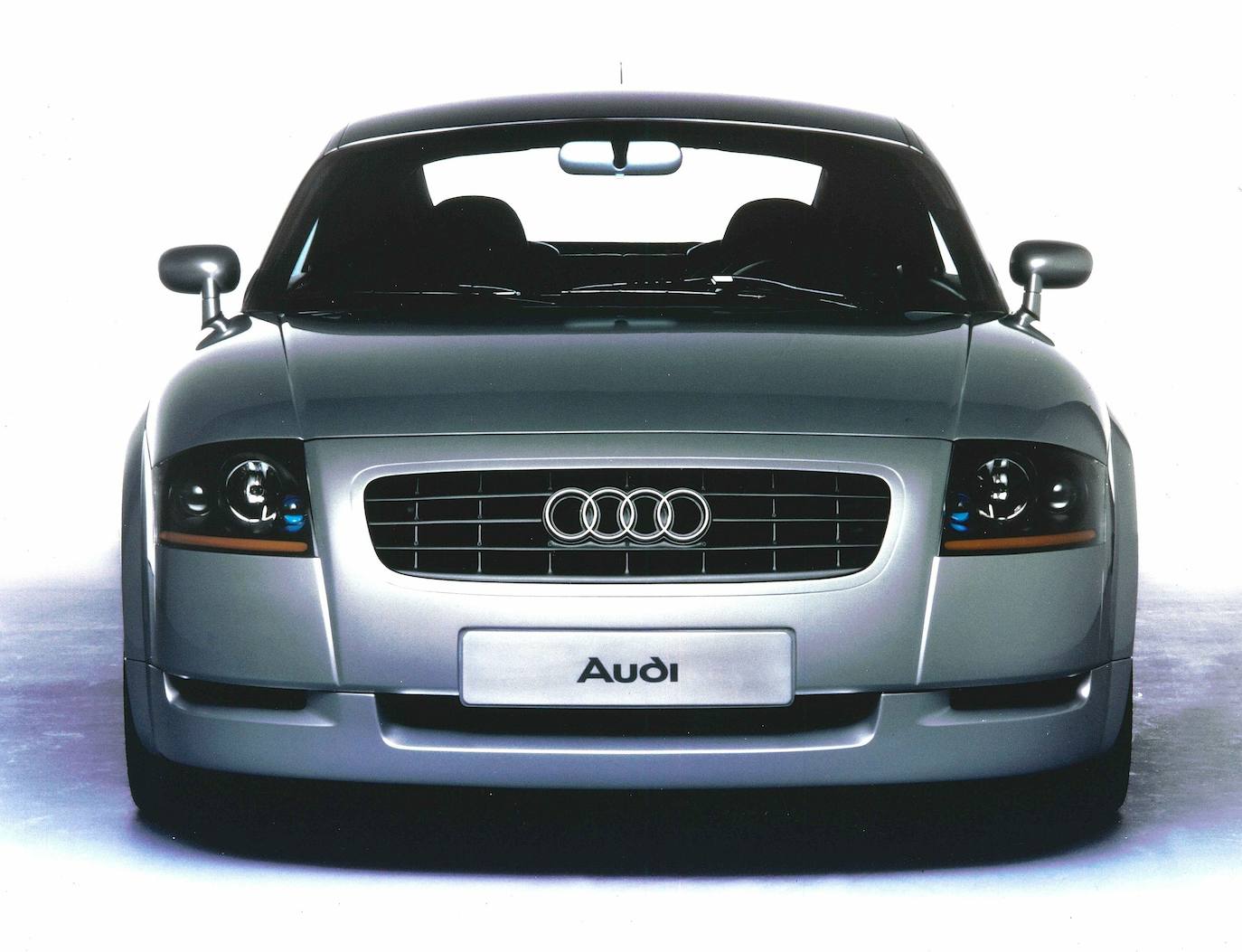 En 2006 habían salido de la línea de producción 178.765 unidades del Audi TT Coupé de primera generación.