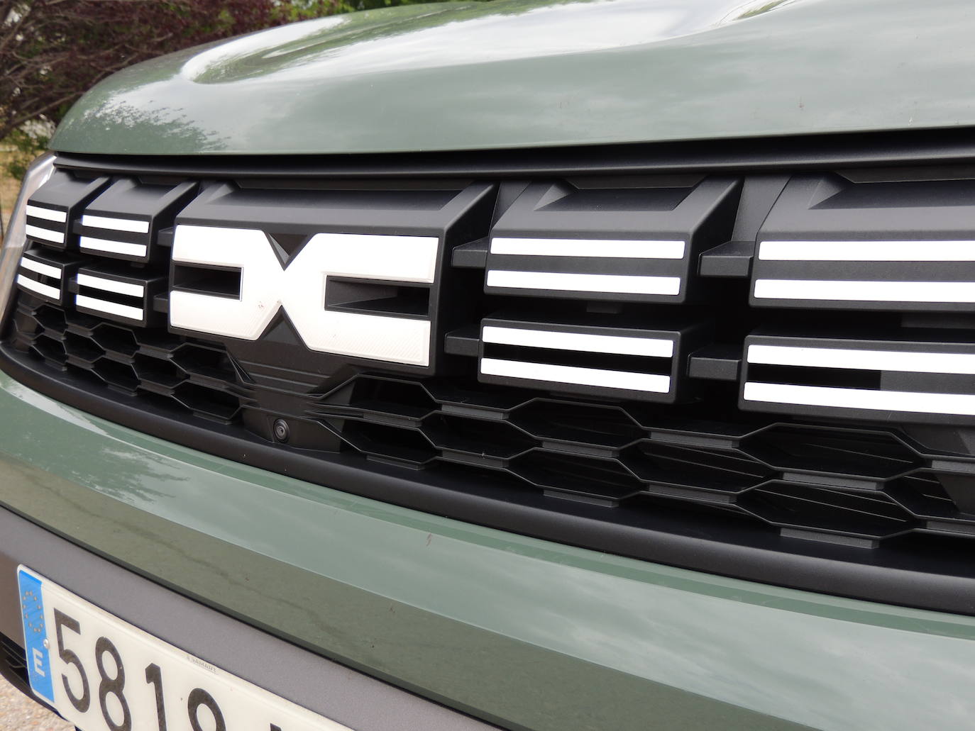 El Duster incorpora el nuevo logo y la imagen dela marca Dacia