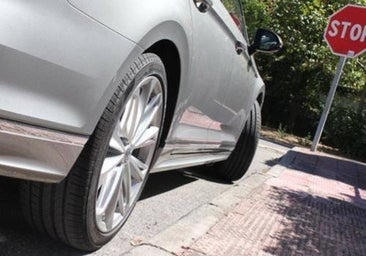 Las cámaras de la DGT que te multarán si pisas una línea continua o no paras correctamente en un STOP