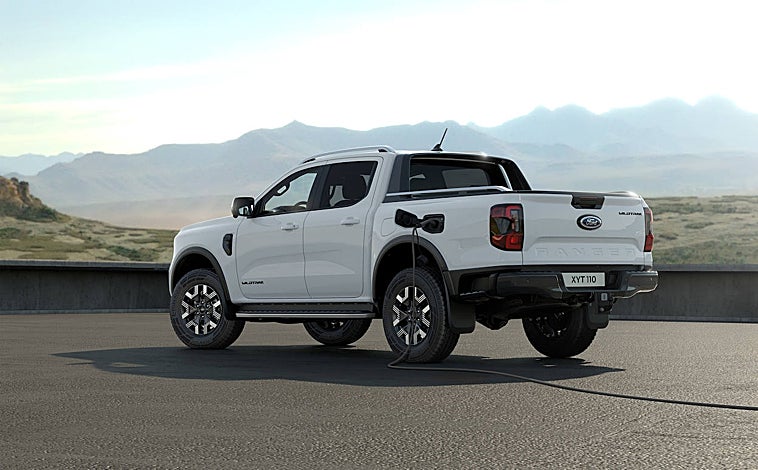 Imagen principal - La funcionalidad Pro Power Onboard permite que los clientes puedan dejar el generador en casa y liberar espacio de carga