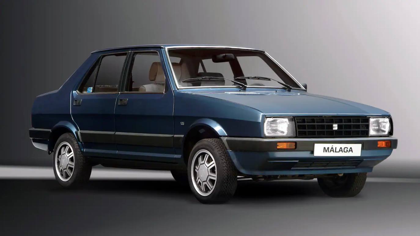 1986 - Seat Málaga. El Málaga fue el primer producto propio de la nueva Seat, ya desligada de Fiat, aunque en realidad no era otra cosa que un Seat Ronda 'con culo'. Pretendía ser un coche medio en capacidad y potencia de motores a un precio muy asequible. El Renault Supercinco lograba el segundo puesto, el Ford Scorpio la tercera posición y el Mercedes 124 la cuarta.