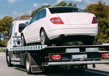 Lo que debes hacer si la grúa se lleva tu coche a un depósito