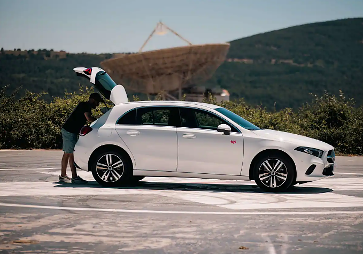 Lo que tienes que llevar en tu coche a la hora de viajar en Semana Santa para evitar multas