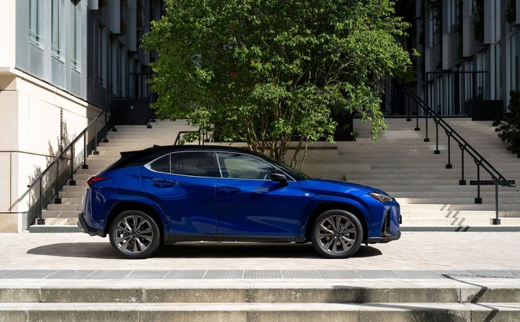 Imagen principal - Lexus UX 300 h