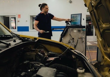 La cifra de vehículos que no acuden a la ITV es superior a la reflejada por la DGT