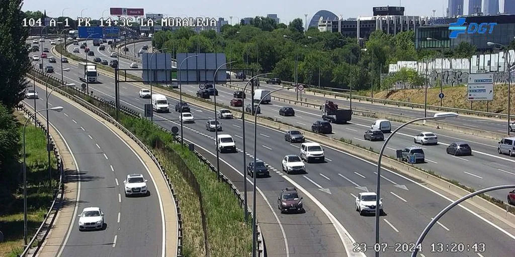 La DGT espera 7,5 millones de coches para el puente de Santiago