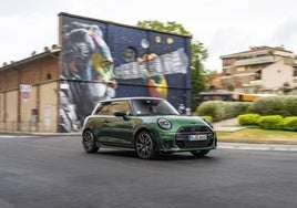 MINI Cooper S John Cooper Works: inspirado en las carreras