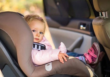 Planificación, temperatura y sillita: Cuidado al viajar en coche si acabas de tener un bebé