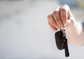 La función oculta de las llaves del coche que poca gente conoce