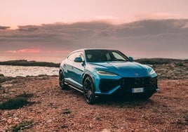 Al volante del Lamborghini Urus SE, el SUV más potente del mundo