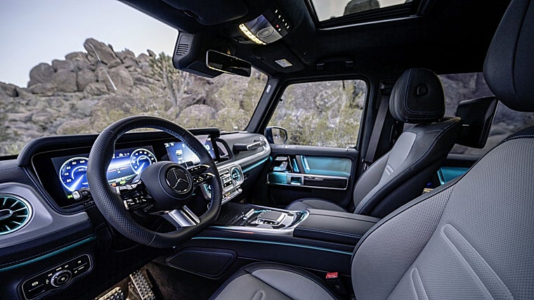 Desde el interior podemos controlar cada uno de los cuatro motores a través de diferentes funciones