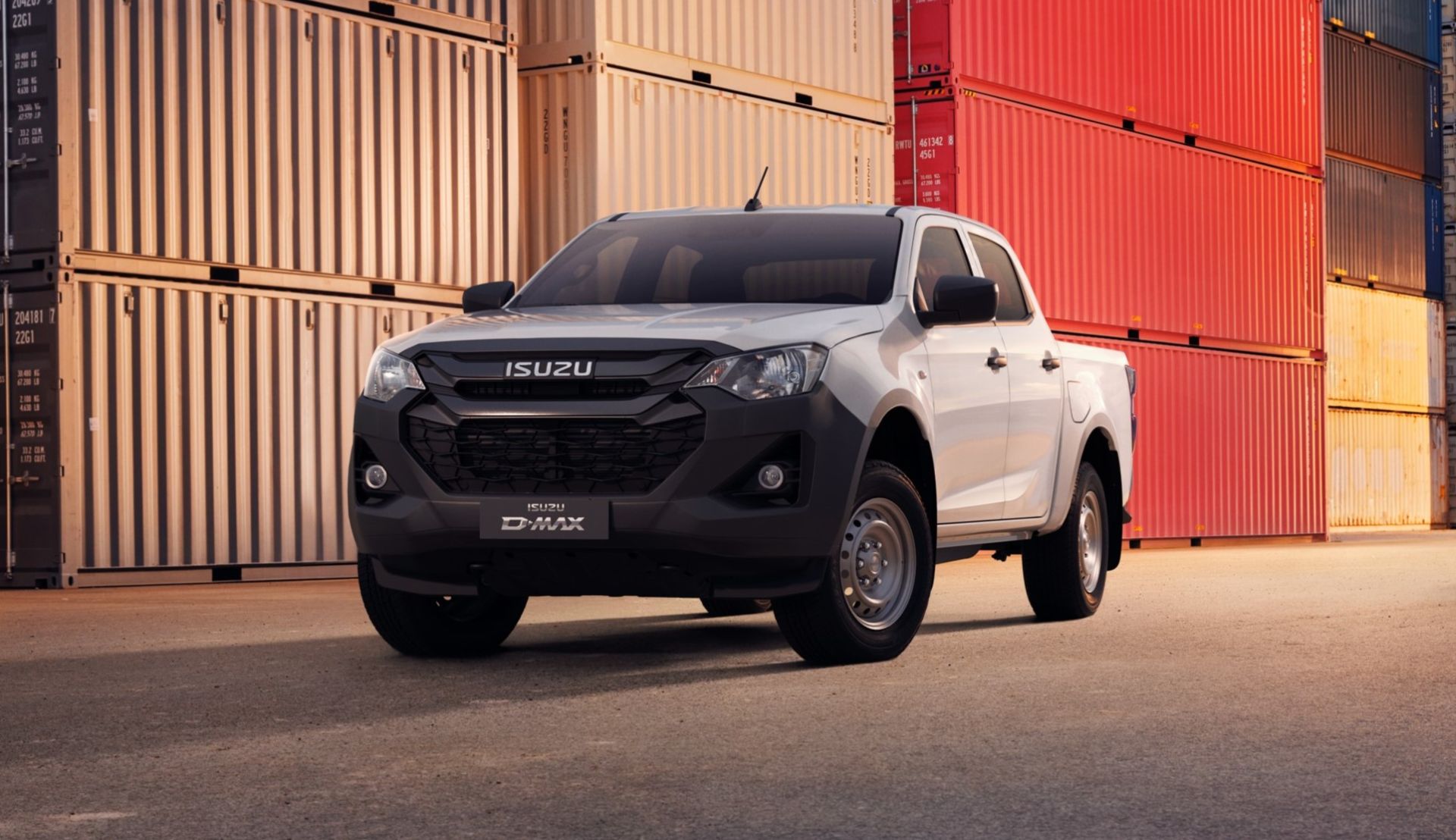 El aspecto exterior de la nueva D-Max es sensiblemente más agresivo que el de su predecesor