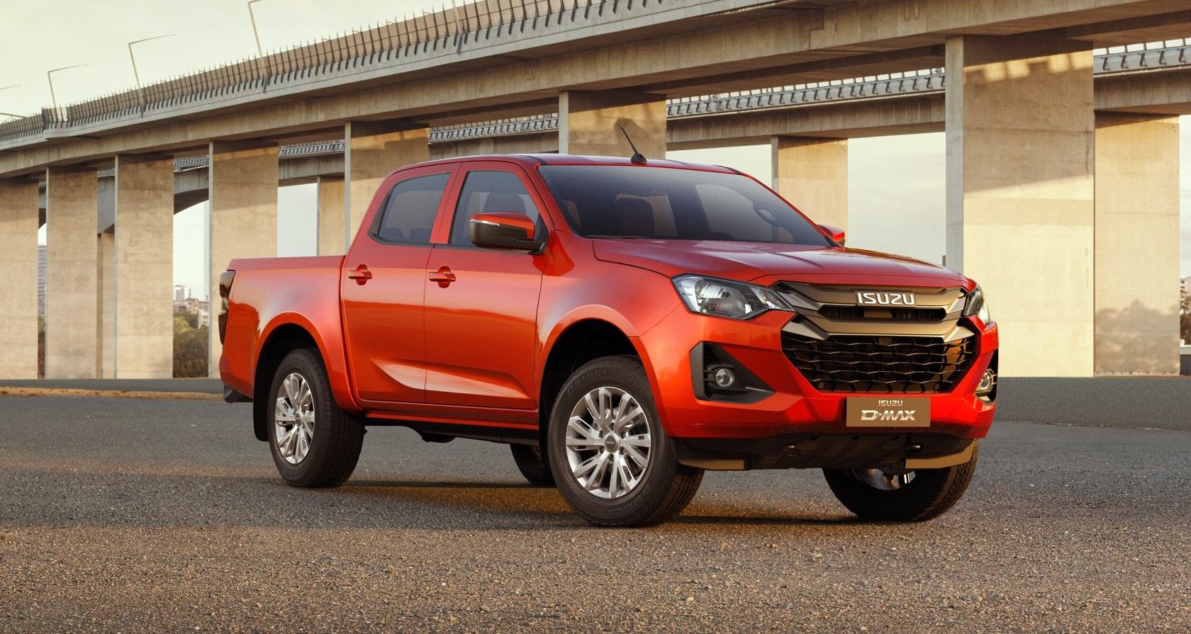 Este propulsor ofrece un excelente rendimiento en cualquier régimen de revoluciones, una eficacia sobrada en cualquier situación y una durabilidad fuera de toda duda. Todo ello convierte a la D-Max en el aliado perfecto para las labores más duras