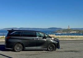 Ruta con Lexus LM: navegar por la carretera hacia La Coruña