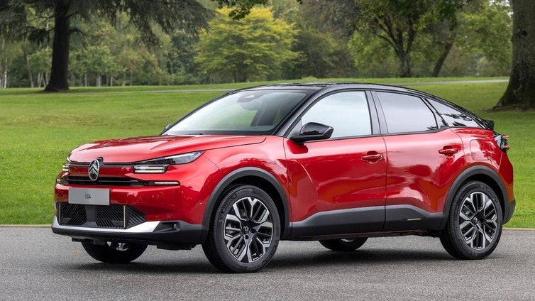 Citroën renueva los C4 y C4X para hacerlos más elegantes