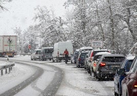 Estos son los consejos clave de la DGT para conducir con nieve y evitar accidentes