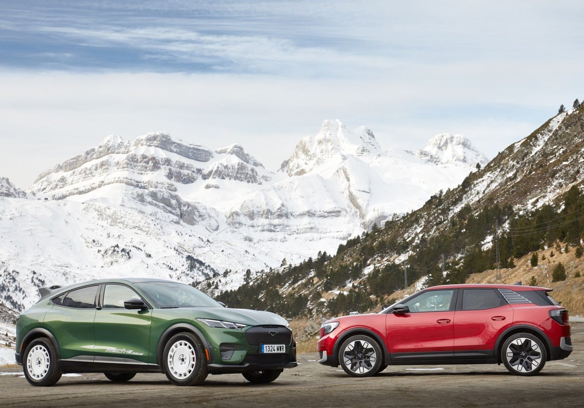 Ford Explorer y Mustang Mach-E Rally: ideales para la aventura, incluso en montaña y nieve