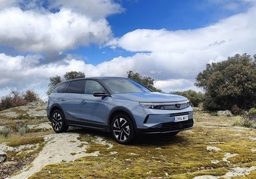 Opel Grandland: un familiar electrificado, cómodo y elegante