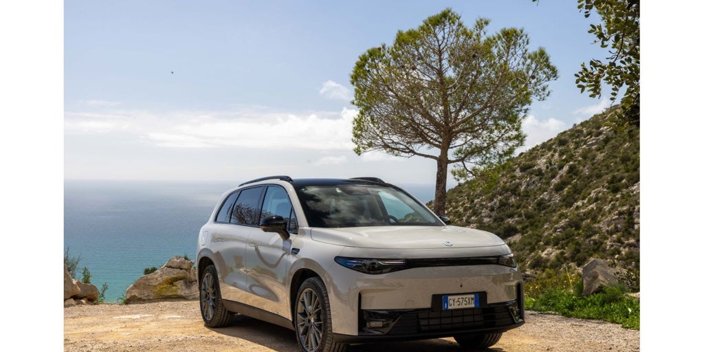 Leapmotor muestra su gama eléctrica T03 y C10 en el Salón de Barcelona