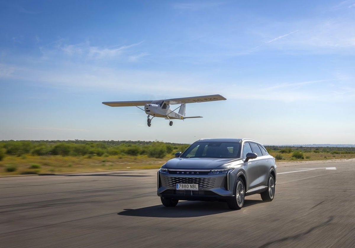 El Omoda 9 cuenta con 145 km de autonomía eléctrica.