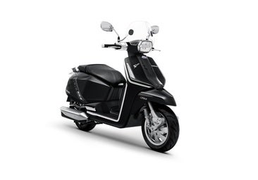 La familia X de Lambretta crece con la nueva X300 GT, un scooter cool y turístico