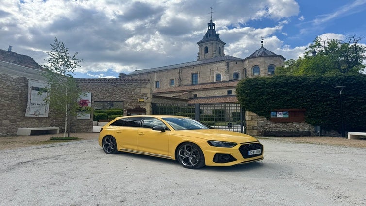 AUDI RS4 Avant Edition 25 Años: un bisturí sobre ruedas para descubrir el tesoro de Santa María del Paular